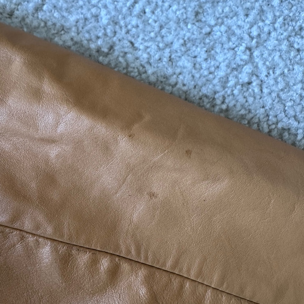 yellow leather trench coat - Picture 7 of 11